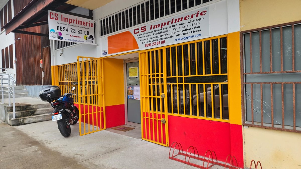 CS Imprimerie storefront in Cayenne